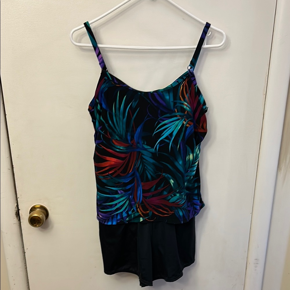 Trimshaper Tropical Print Swimsuit with Black Skirt Size 10